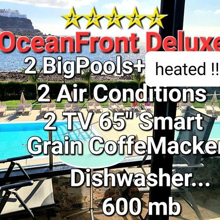 Ocean Breeze Oasis: Deluxe Beachfront Retreat with Stunning Views Playa Del Cura  Exterior photo