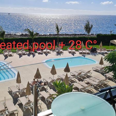 Ocean Breeze Oasis: Deluxe Beachfront Retreat with Stunning Views Playa Del Cura  Exterior photo