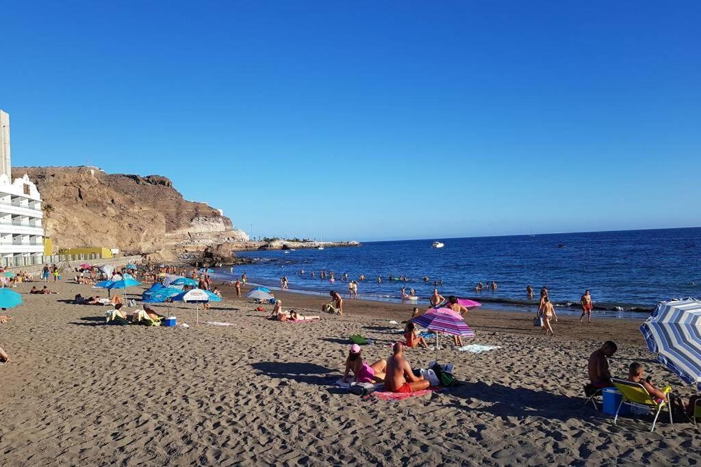Ocean Breeze Oasis: Deluxe Beachfront Retreat with Stunning Views Playa Del Cura  Exterior photo